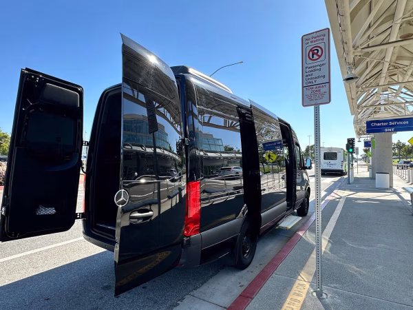 Corporate Limo Services Anaheim: 10 Benefits for Executives