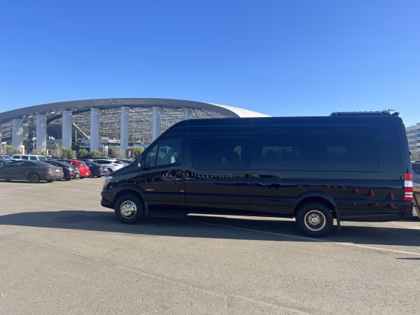 Why Businesses Prefer Corporate Transportation to LAX from Anaheim in 2026