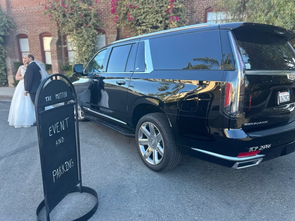 7 Best Anaheim Group Limo Services – Powerful SUVs, Sprinters & Party Buses