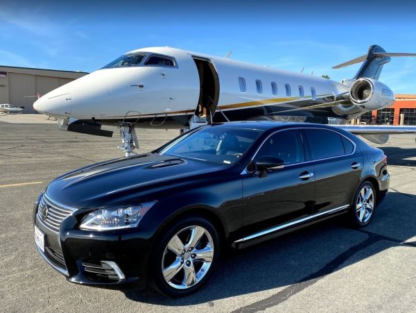 Corporate Transportation Anaheim | Business Limo Service